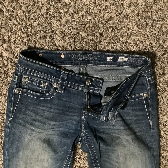 🛑 Miss Me Signature Straight Jeans - Picture 4 of 7